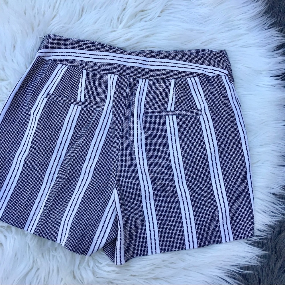 Ann Taylor striped shorts - Picture 2 of 4